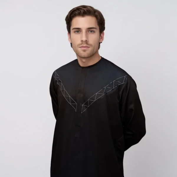 Designer Embroidered Jet Black Thobe For Mens CA Designer Black Thobe For Men